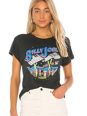 Daydreamer Billy Joel Live In NY Tour Tee in Vintage Black